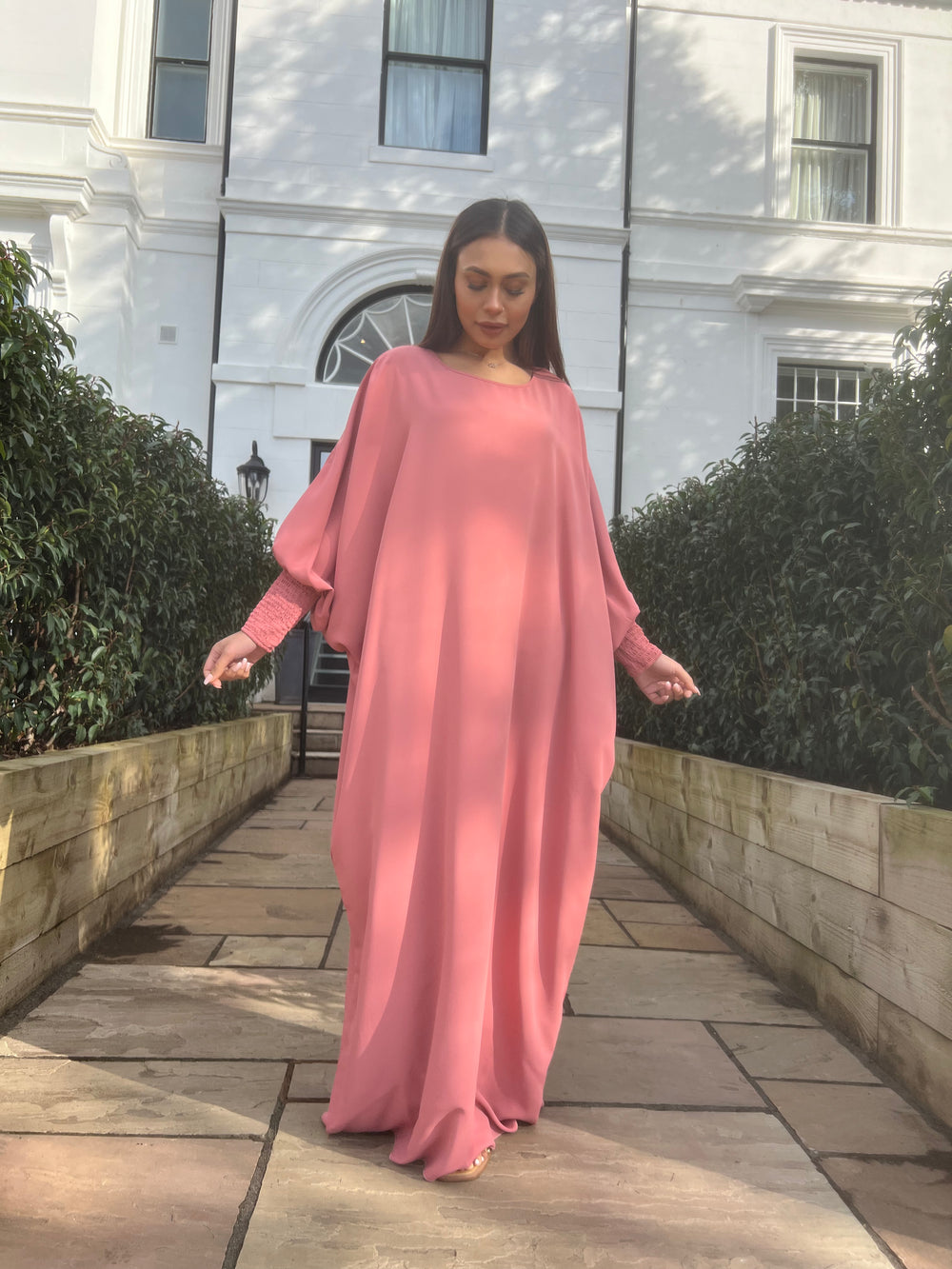 Butterfly Abaya with ruched sleeves Pink
