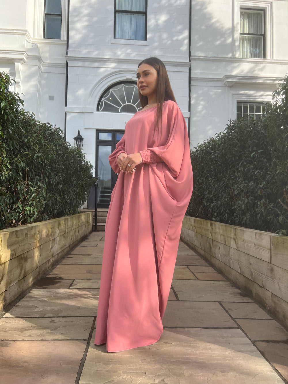 Butterfly Abaya with ruched sleeves Pink