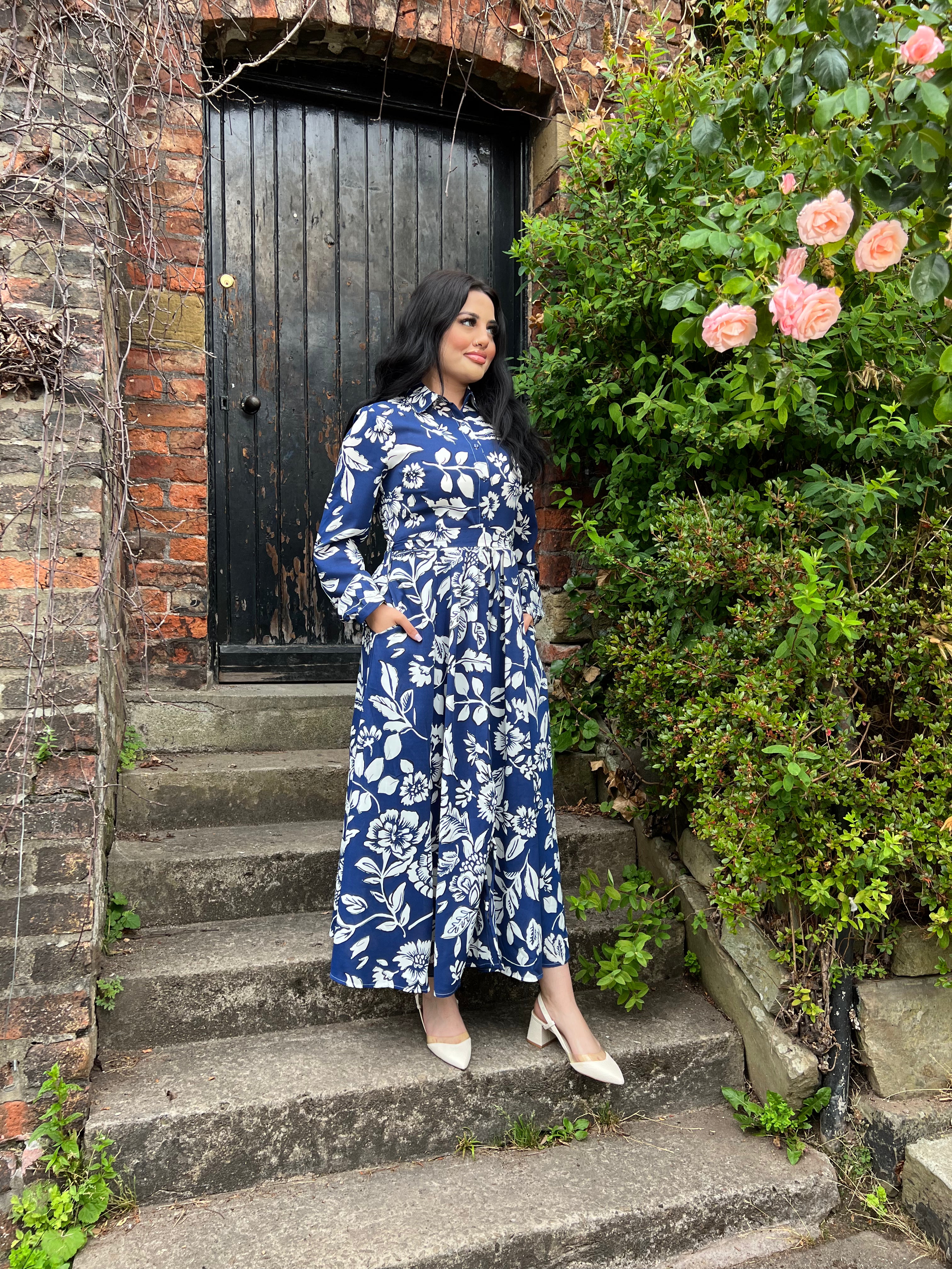 Maxi dress with sales pockets