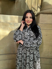 Sarca Black Print Maxi