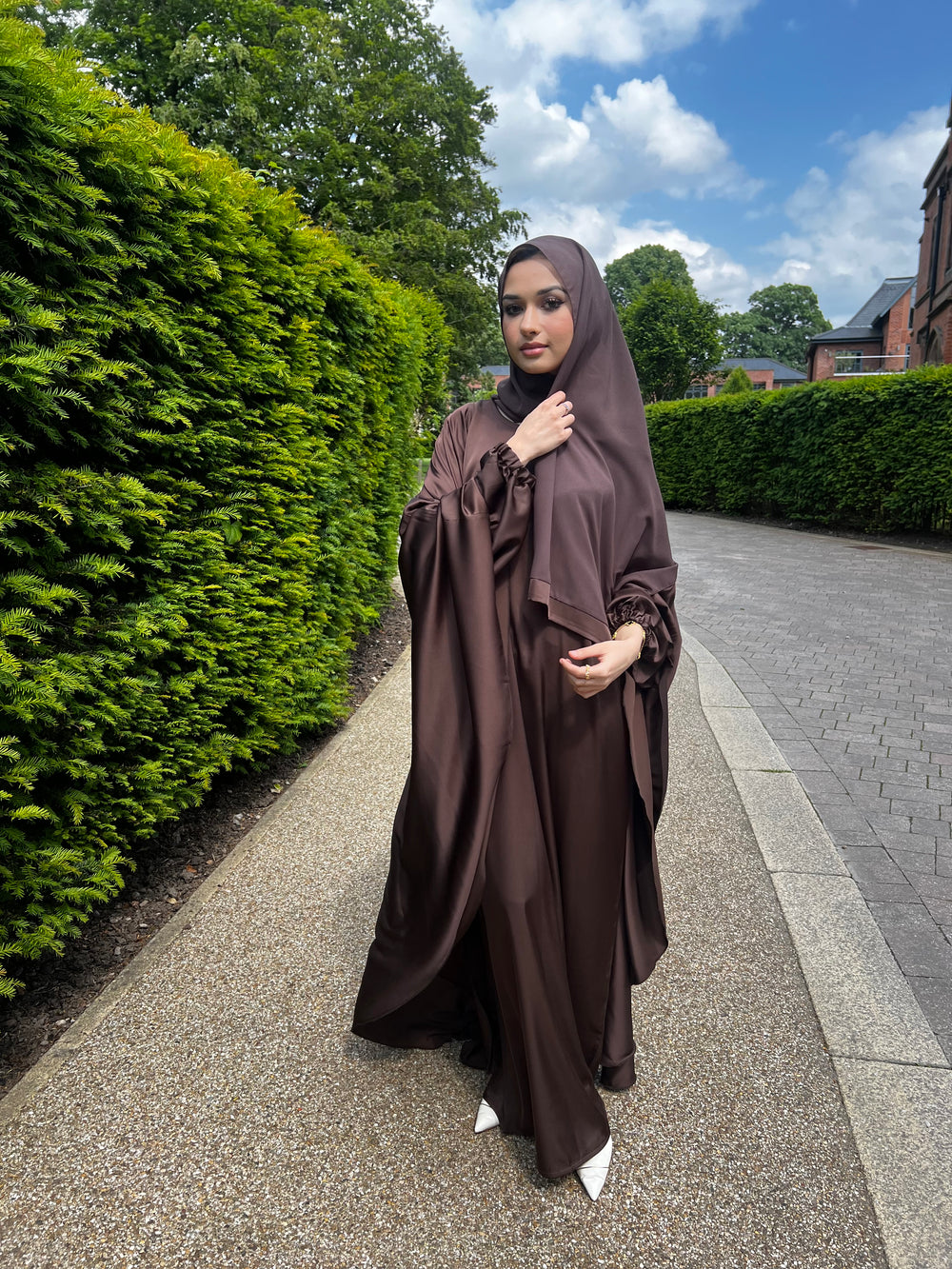Habiba Flowy Brown Abaya