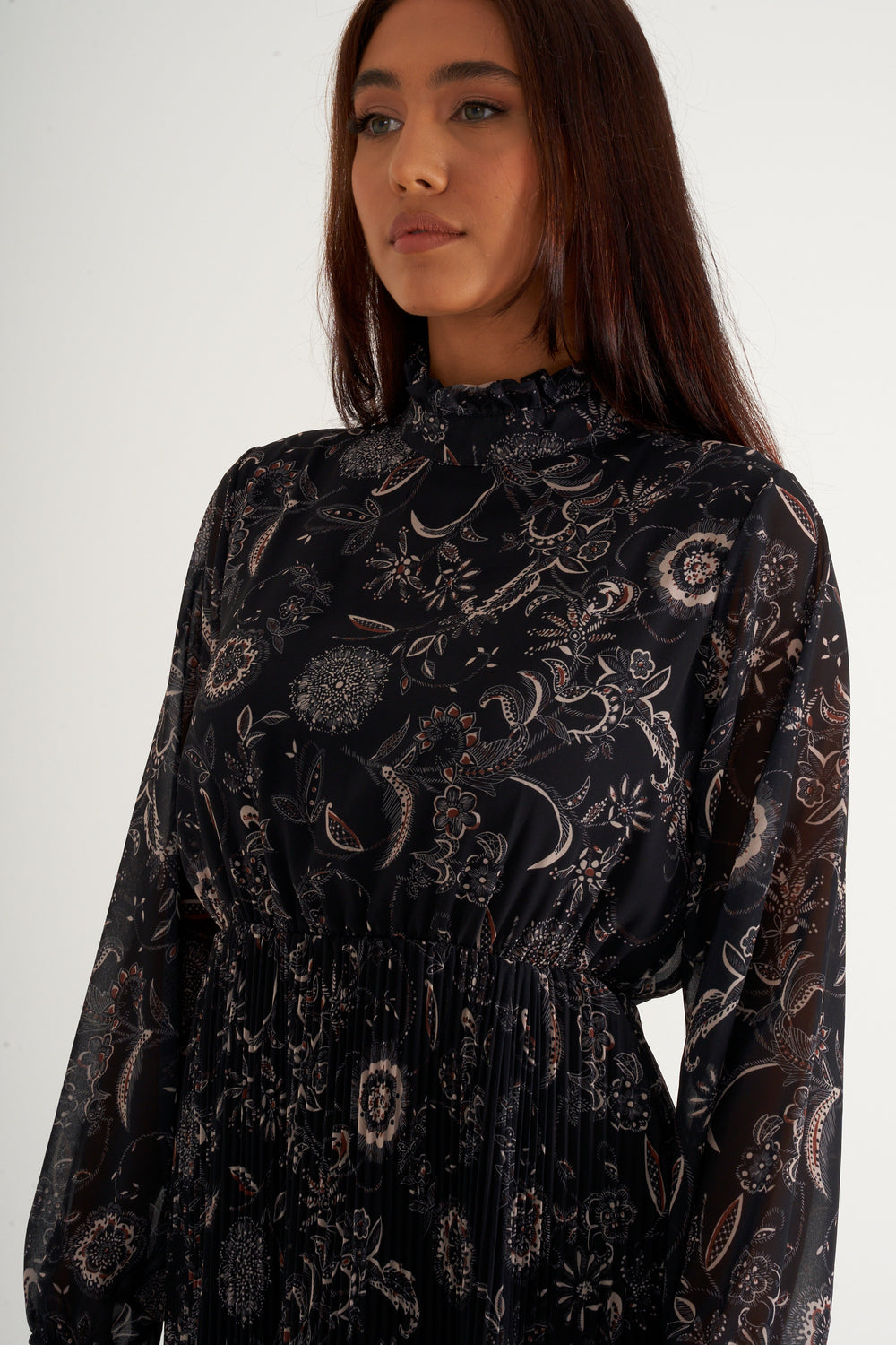 black print high ruffled collar pleated long dress