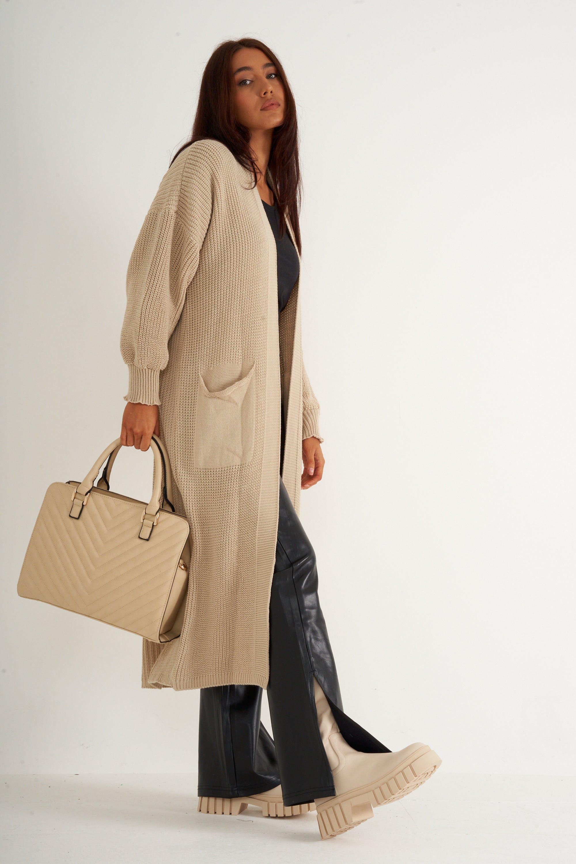 Cream long thick knitted cardigan with pockets Luxvanti