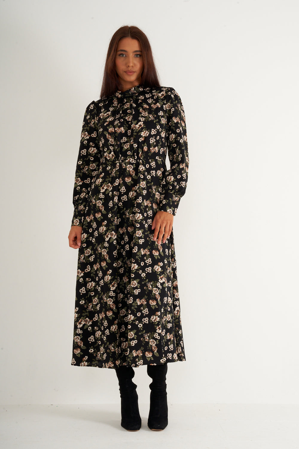 Black floral pleated maxi dress